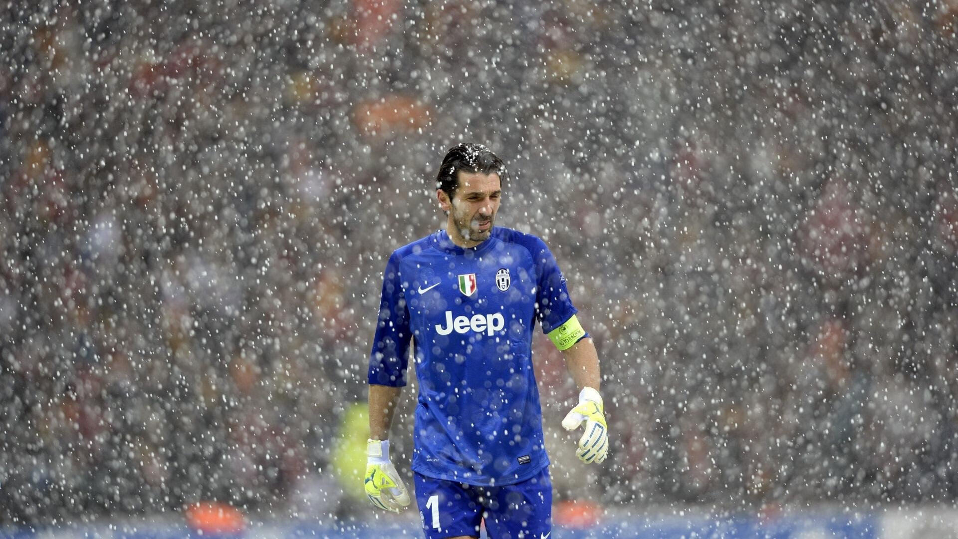 九游博彩-青少年足球交流营开启，促进跨国合作，青少年足球训练营文化节手抄报